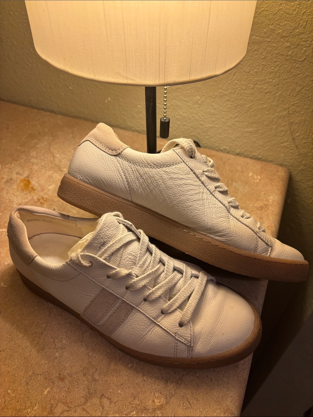 Paul Green Low-Top Leather Sneakers in Off-White - Sz 9